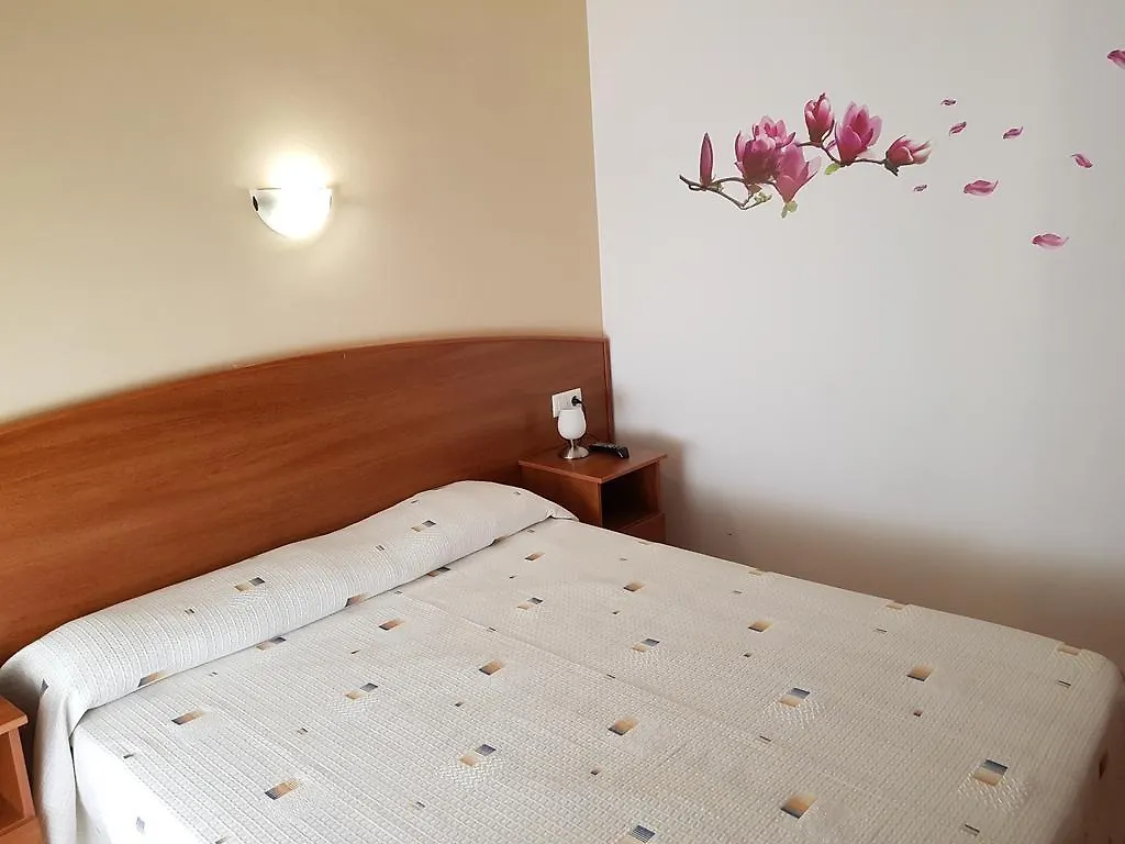 Гостевой дом Hostal Mary - Adults Only Льорет-де-Мар